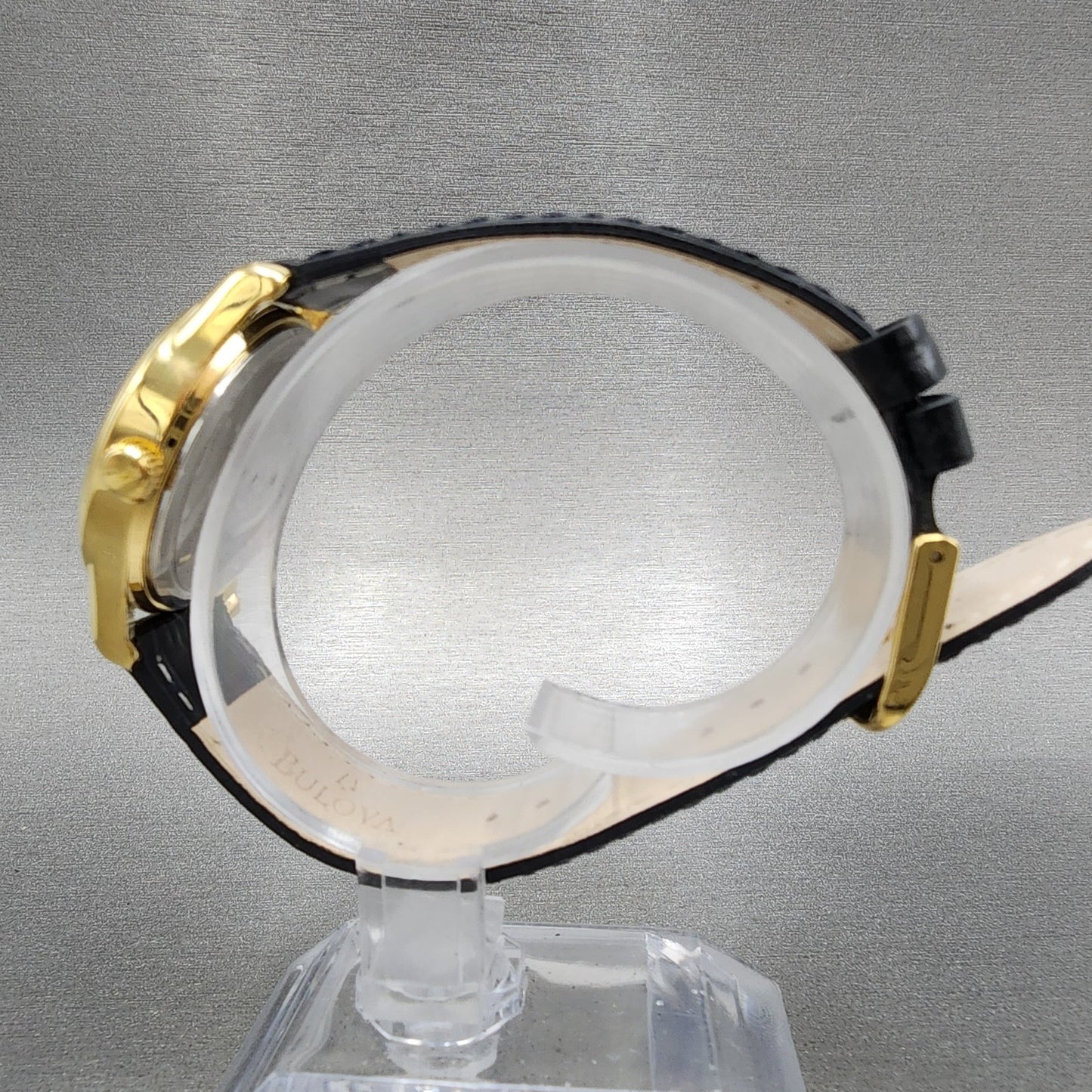 Bulova Watch Women 30mm Champagne Dial Gold Tone Round 97V25 New Battery