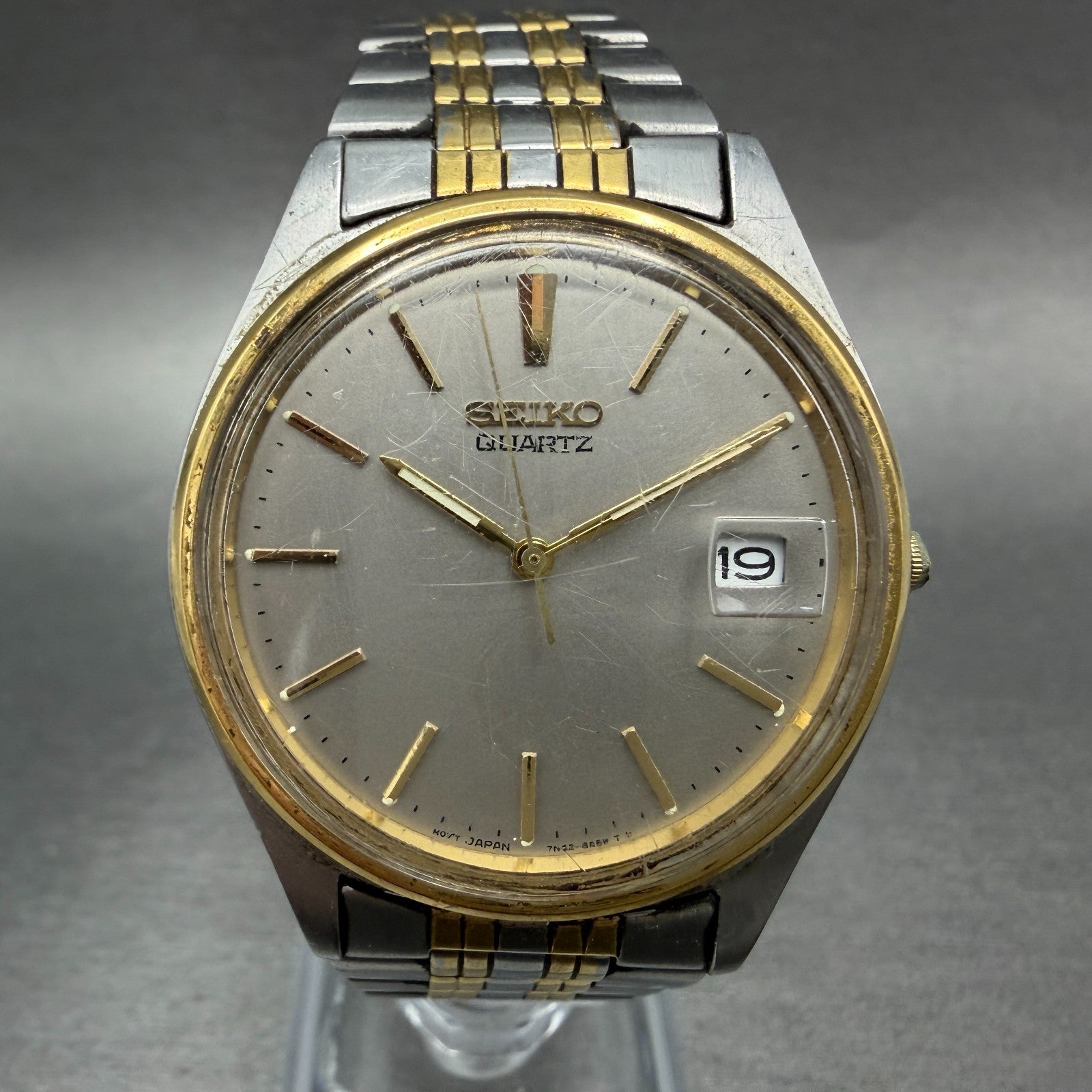 Seiko Watch Men 35mm Silver Dial Two Tone Date Round 7N42-8A39 New Battery VTG0