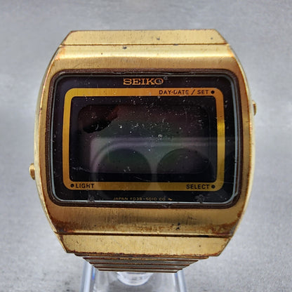 Seiko Digital Watch 34mm Gold Tone Daydate Rectangle F0395010 PARTS2