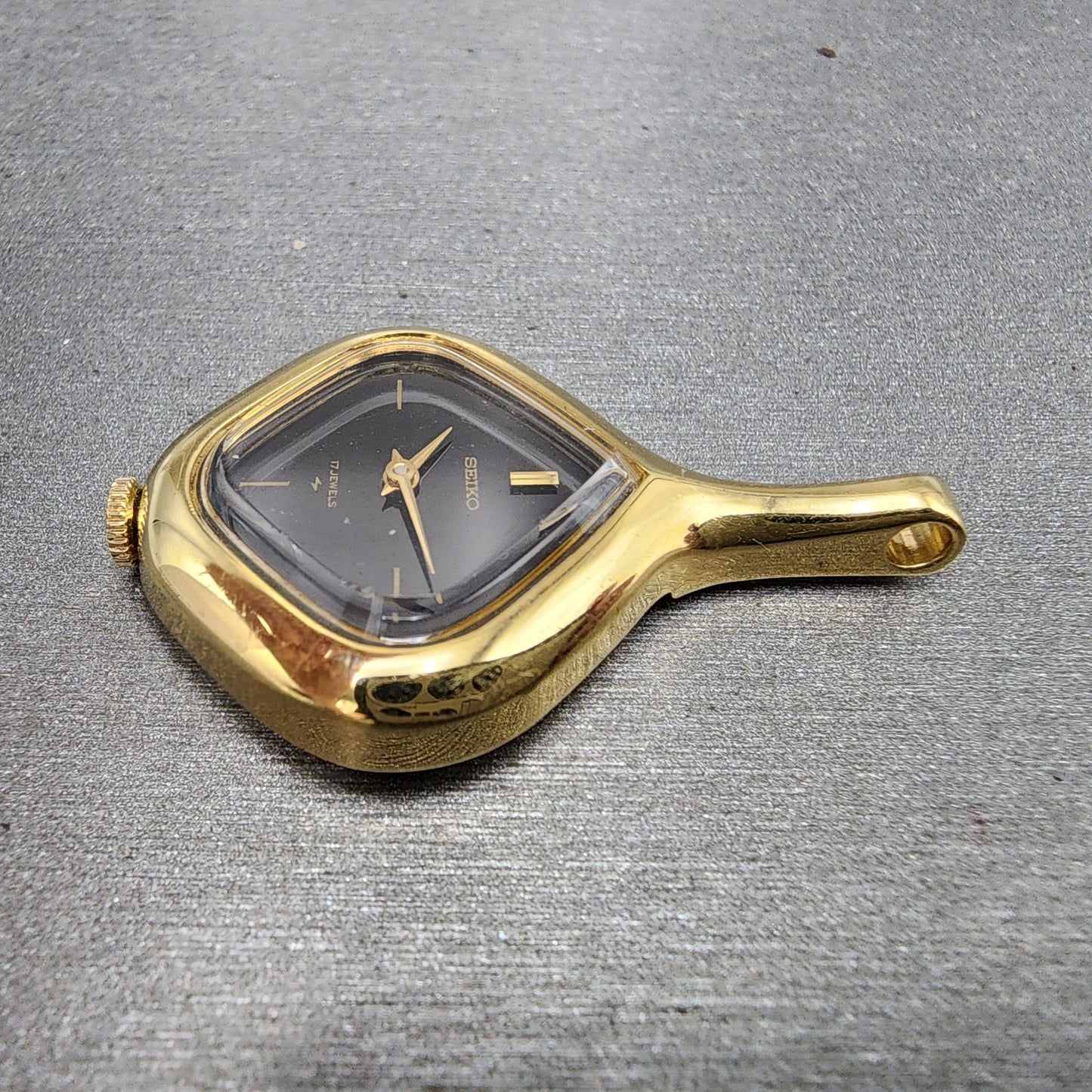 Seiko Pendant Watch Women 25mm Black Dial Gold Plated 117980 Manual Wind Runs5
