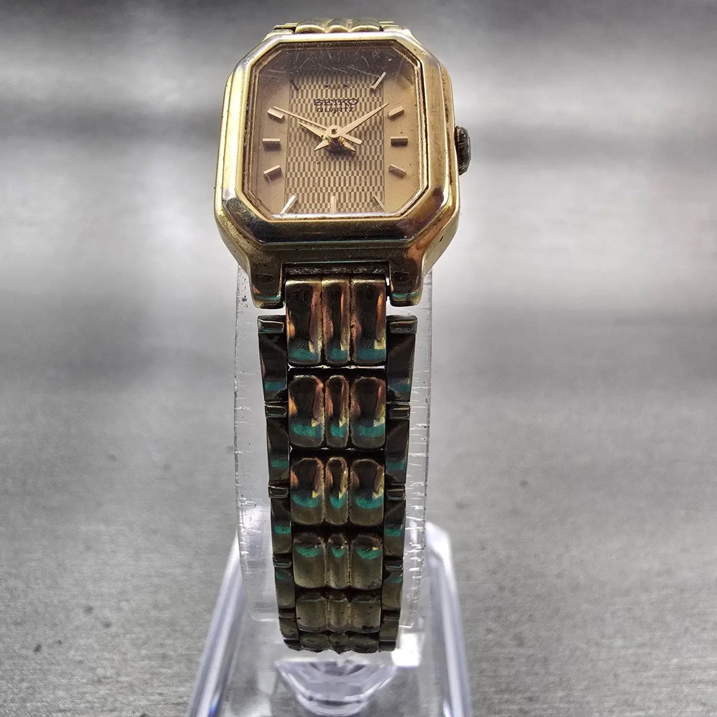 Seiko Watch Women 17mm Gold Dial Gold Tone Rectangle V401-5250 New Battery VTG5