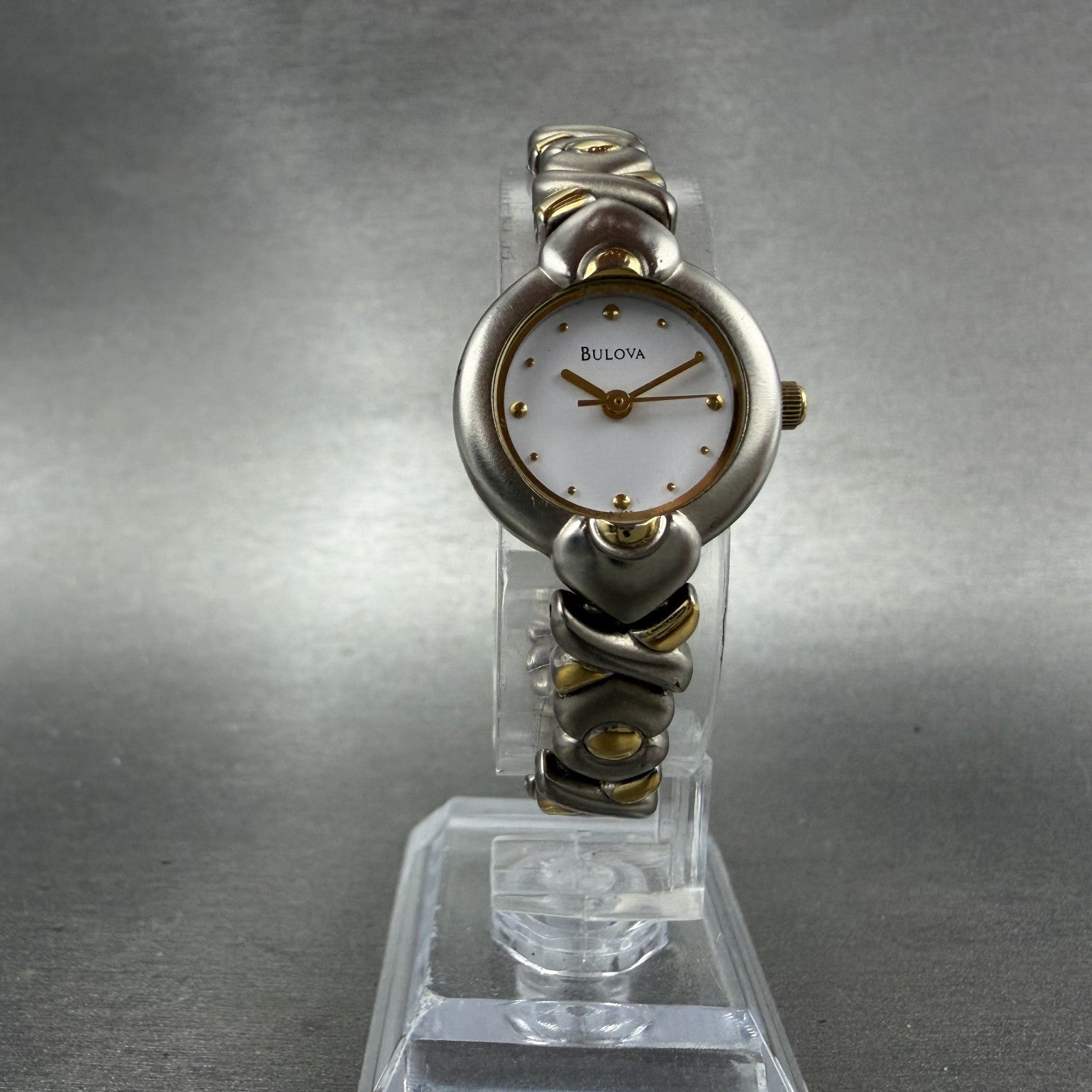 Bulova Watch Women 20mm White Dial Two Tone Round Bracelet 98T23 New Battery5