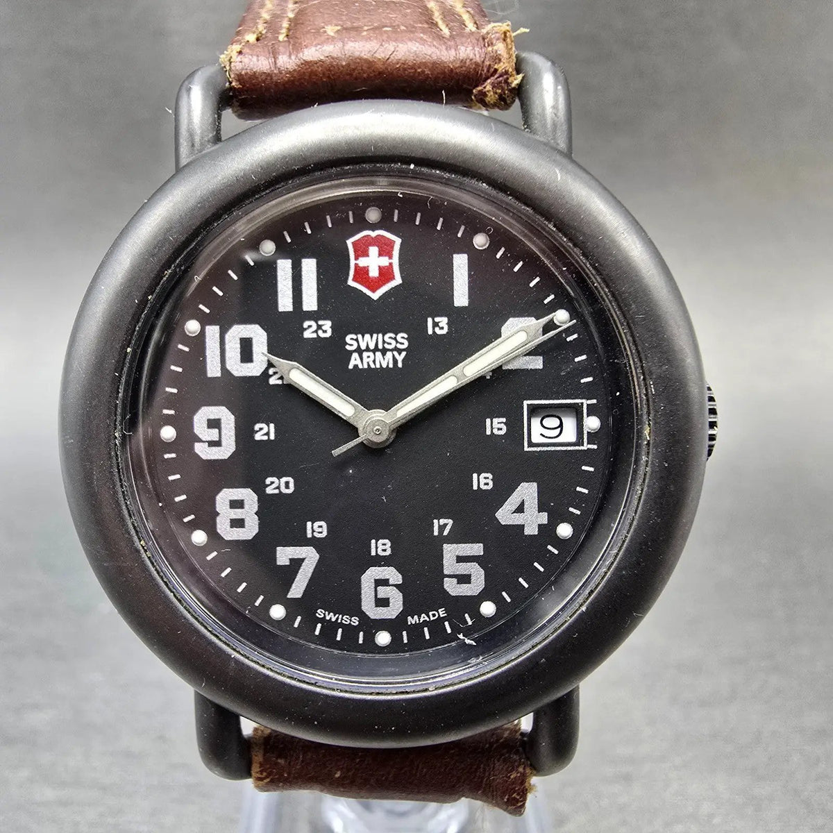 Swiss Army Calvary Watch Men 37mm Black Dial Black Date Leather New Battery0