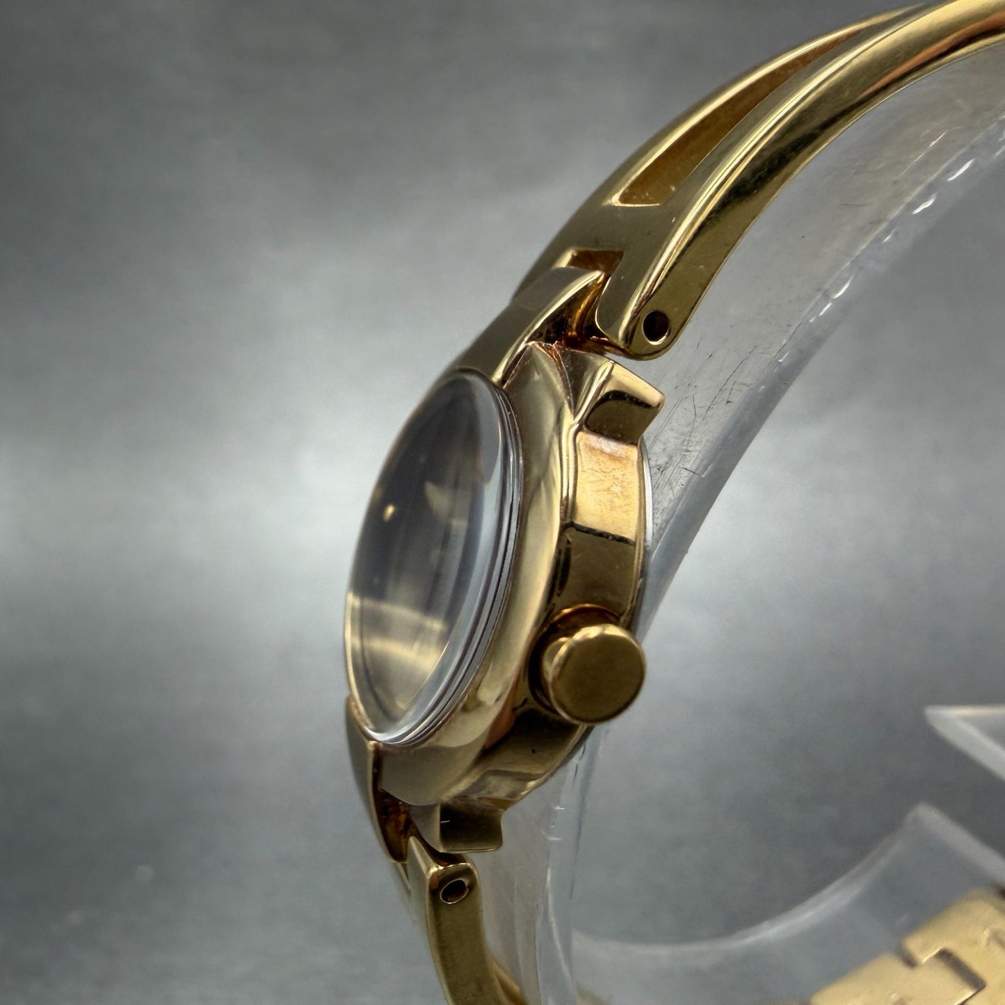 Seiko Watch Women 20mm Black Dial Gold Tone Round 1N00-0GM0 New Battery Vintage2