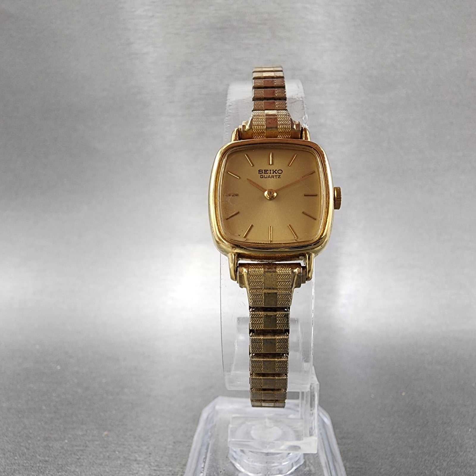 Seiko Watch Women 19mm Champagne Dial Gold Tone Square 54205020 New Battery5