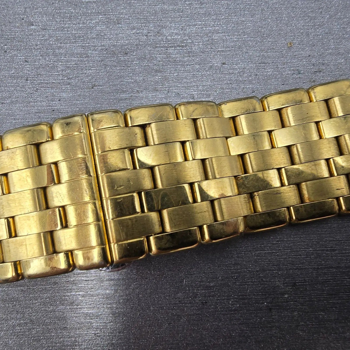 Citizen G820-T001688 Watch Band Gold Tone AR1002-56A Stiletto3