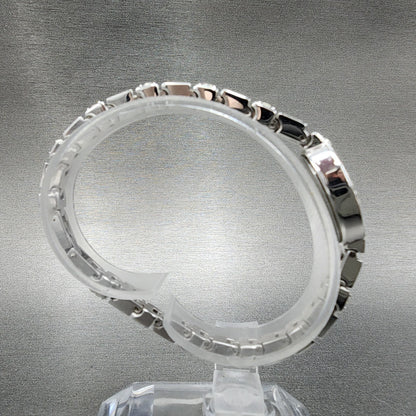 Bulova Crystal Watch Women 17mm Silver Dial Silver Tone Oval 96T49 New Batt8