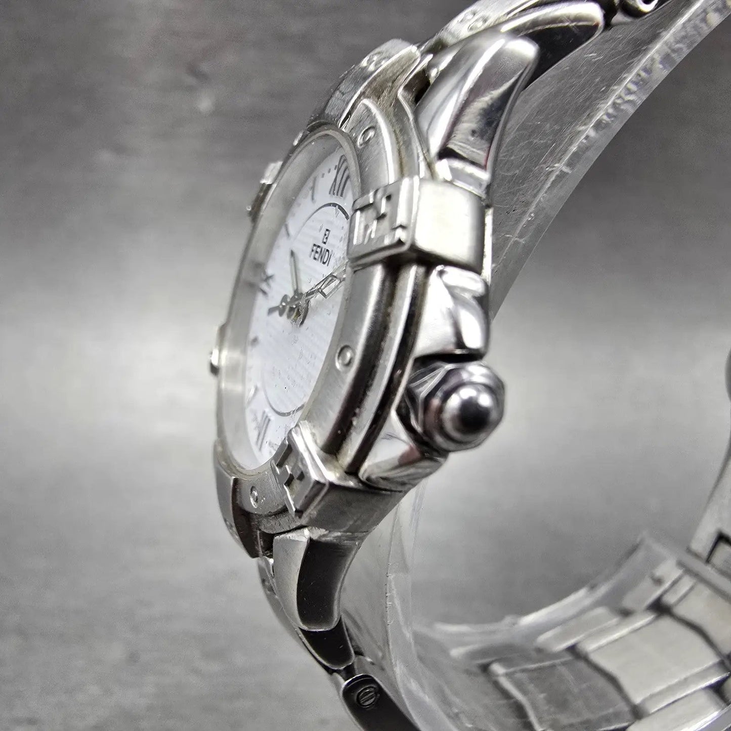 Fendi Watch Women 26mm White Dial Silver Tone Date Round 3500L New Battery2