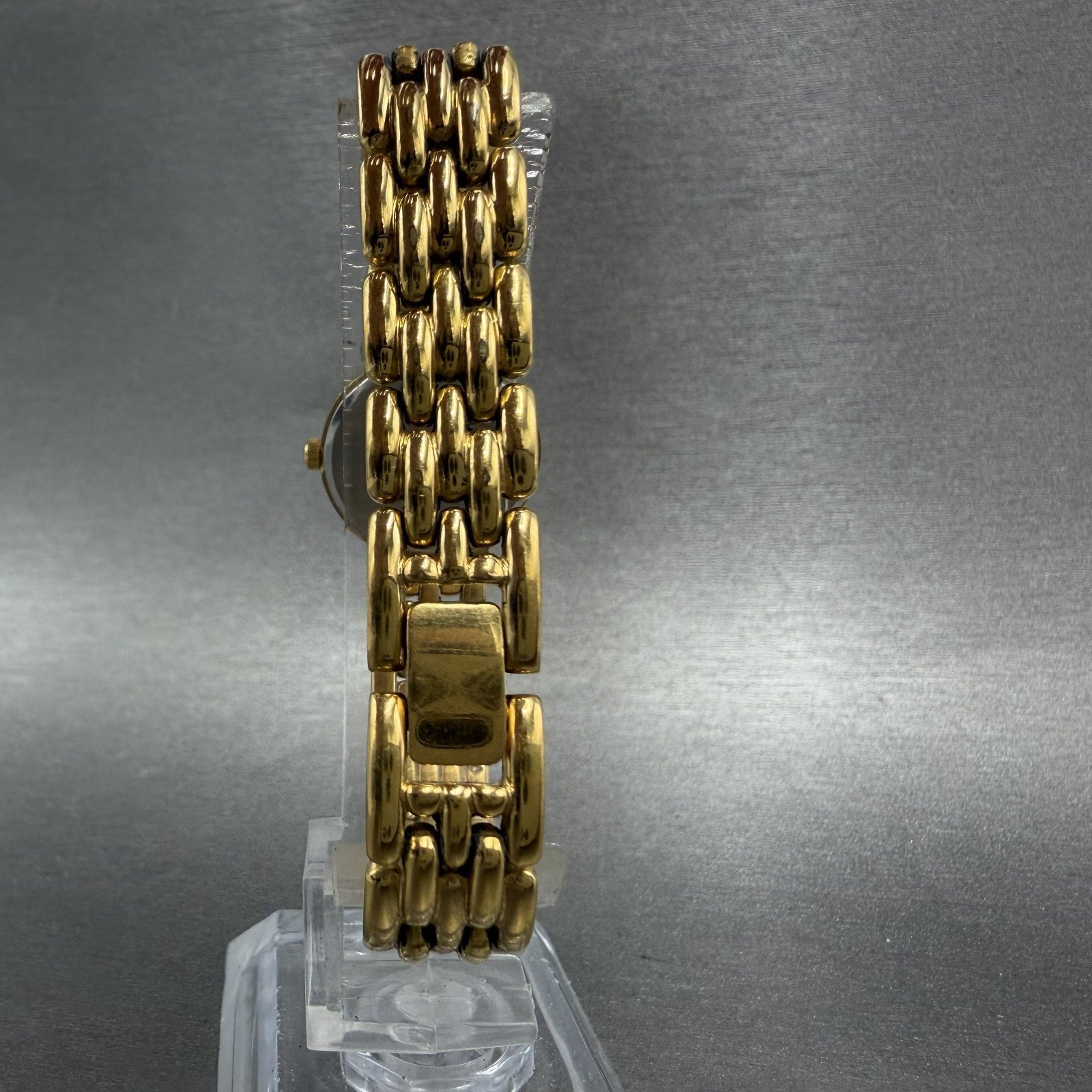 Seiko Watch Women 20mm White Dial Gold Tone Round V400-0990 New Battery ABC7