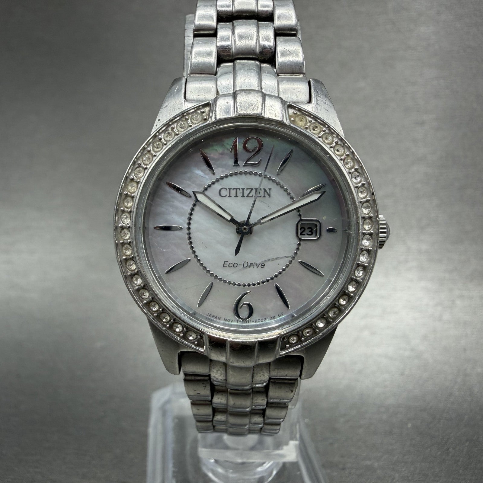 Citizen EcoDrive Watch Women 28mm MOP Dial Silver Tone Round Date Runs0