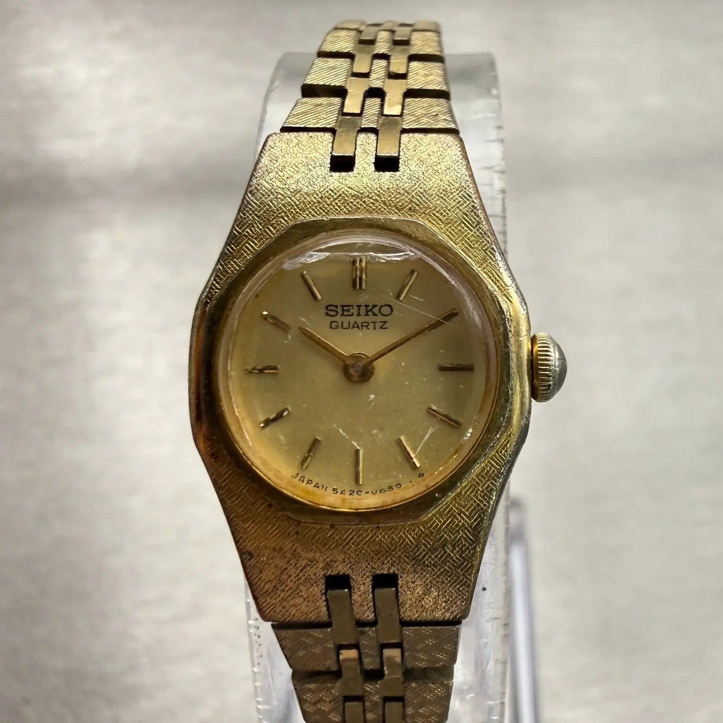 Seiko Watch Women 17mm Gold Dial Gold Tone Oval 5420-0130 New Battery Vintage0