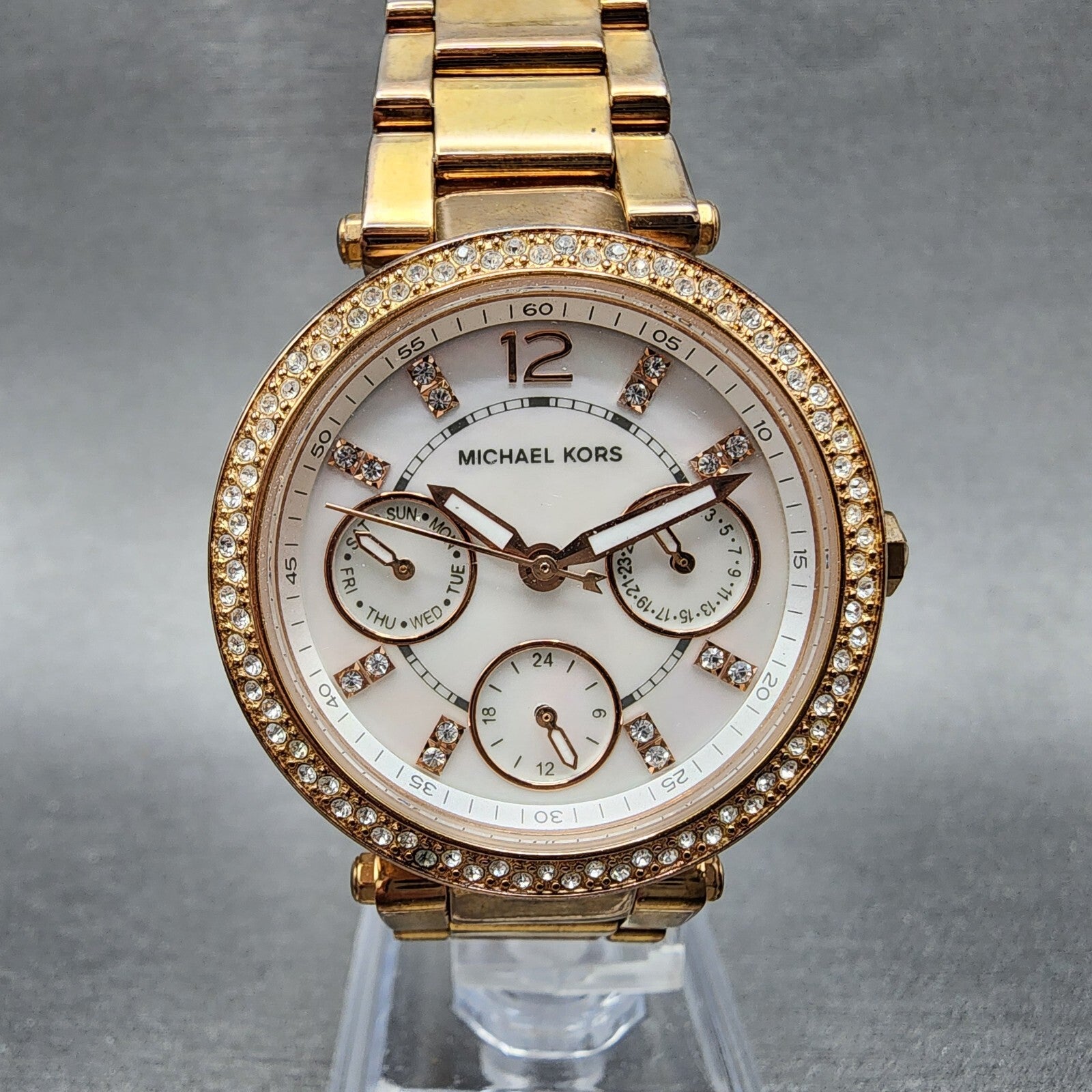 Michael Kors Parker Watch Women 33mm MOP Dial Rose Gold Tone Daydate New Battery0