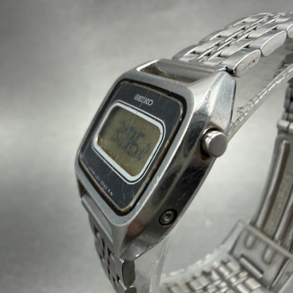 Seiko Digital Watch Women 23mm Silver Tone Rectangle Daydate L221-5070 New Batt2