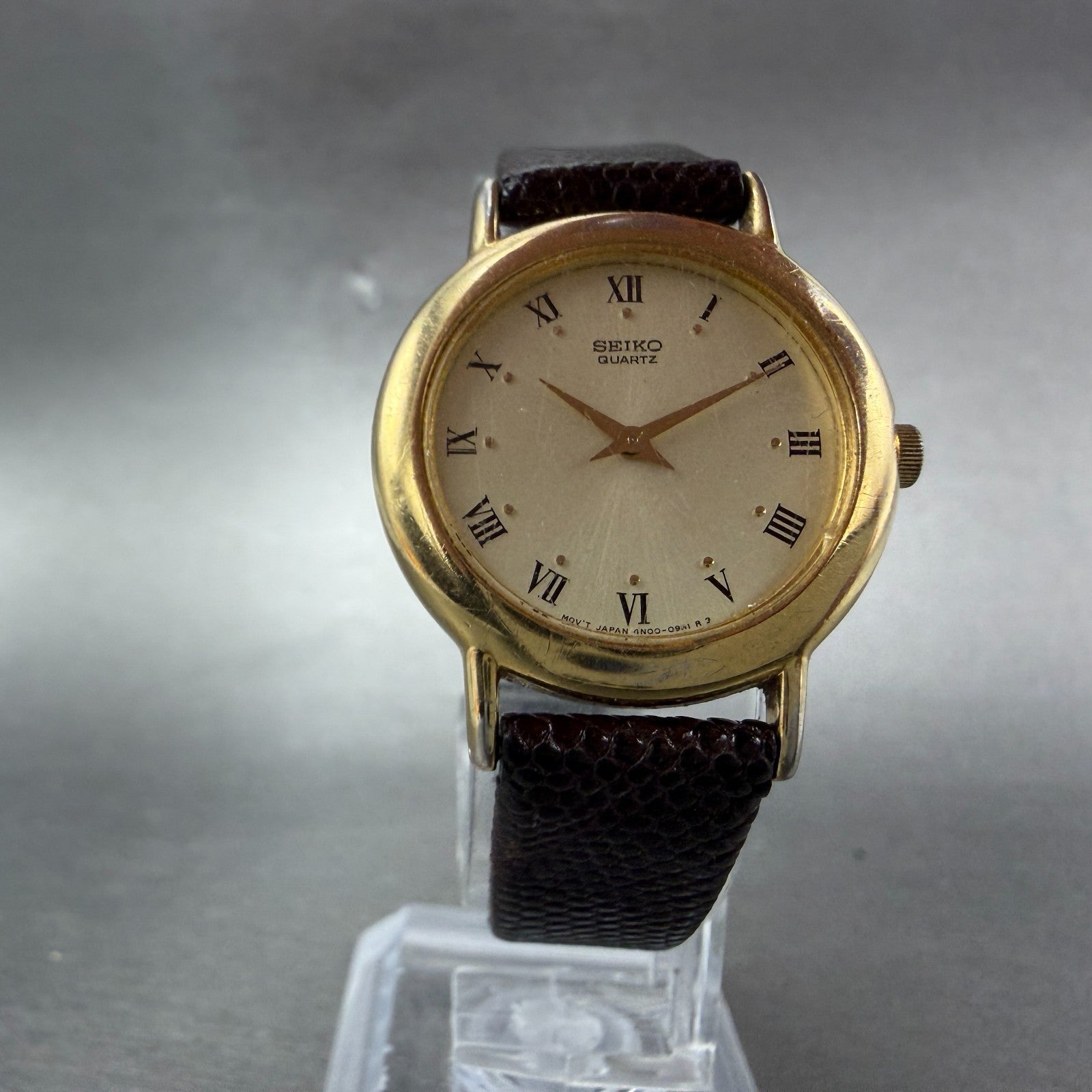 Seiko Watch Women 26mm Champagne Dial Gold Tone Round 4N00-0081 New Battery5