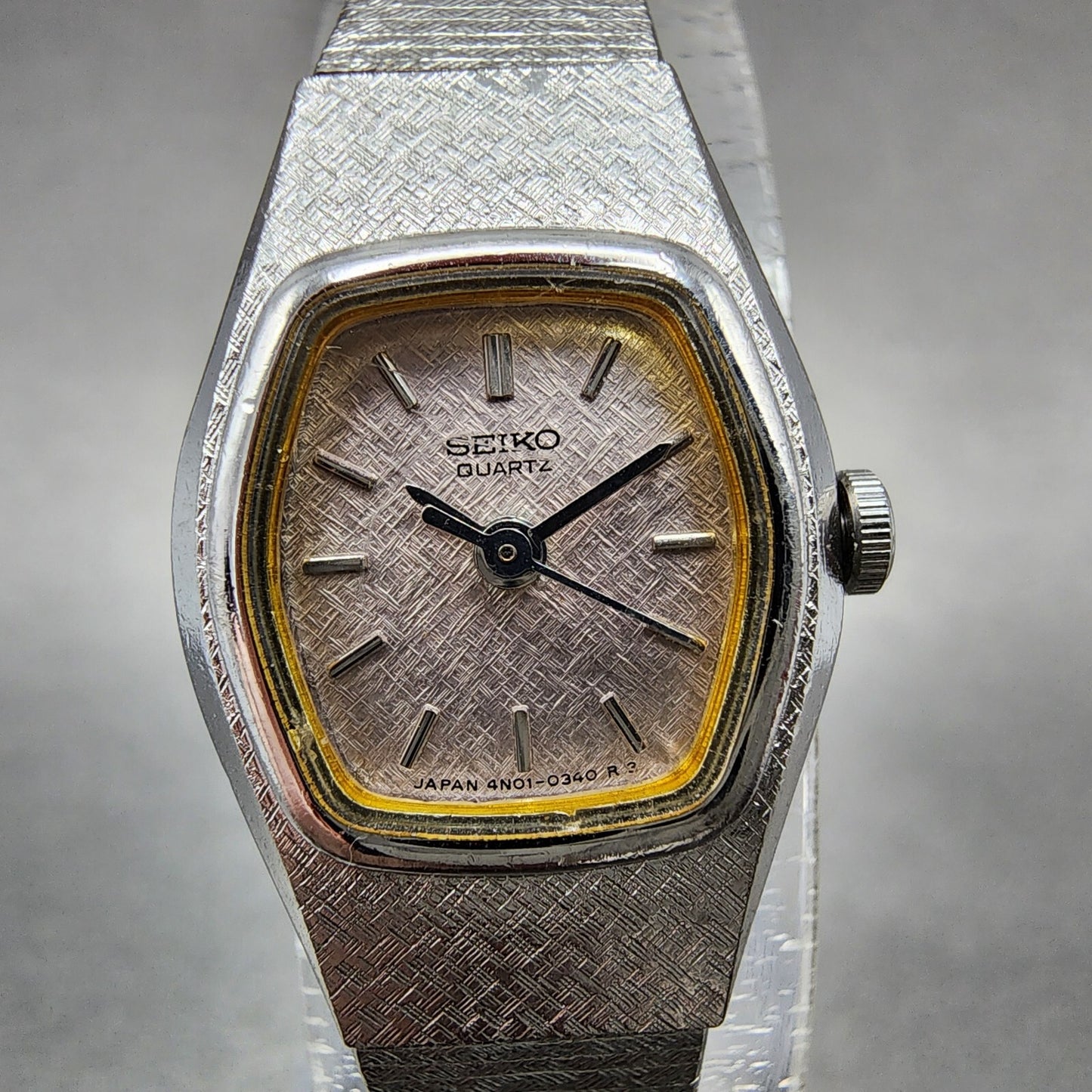 Seiko Watch Women 17mm Silver Dial Silver Tone Hexagon 4N015029 New Battery1