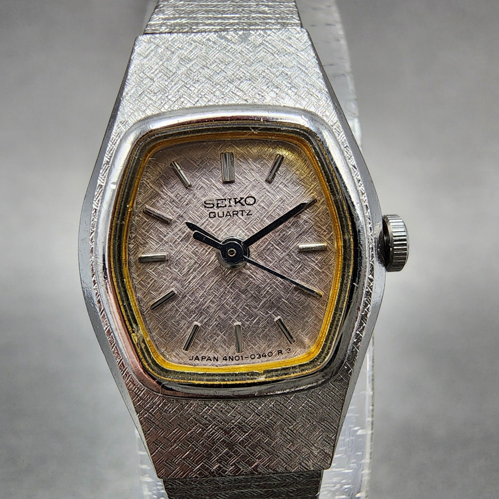 Seiko Watch Women 17mm Silver Dial Silver Tone Hexagon 4N015029 New Battery1
