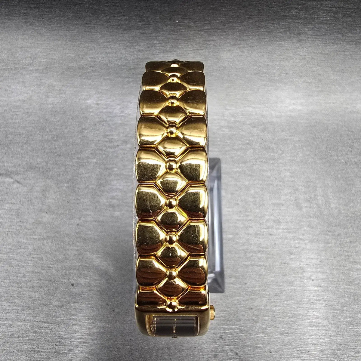 Bulova Tank Watch Women 16mm Black Dial Gold Tone Rectangle 97S55 New Battery4