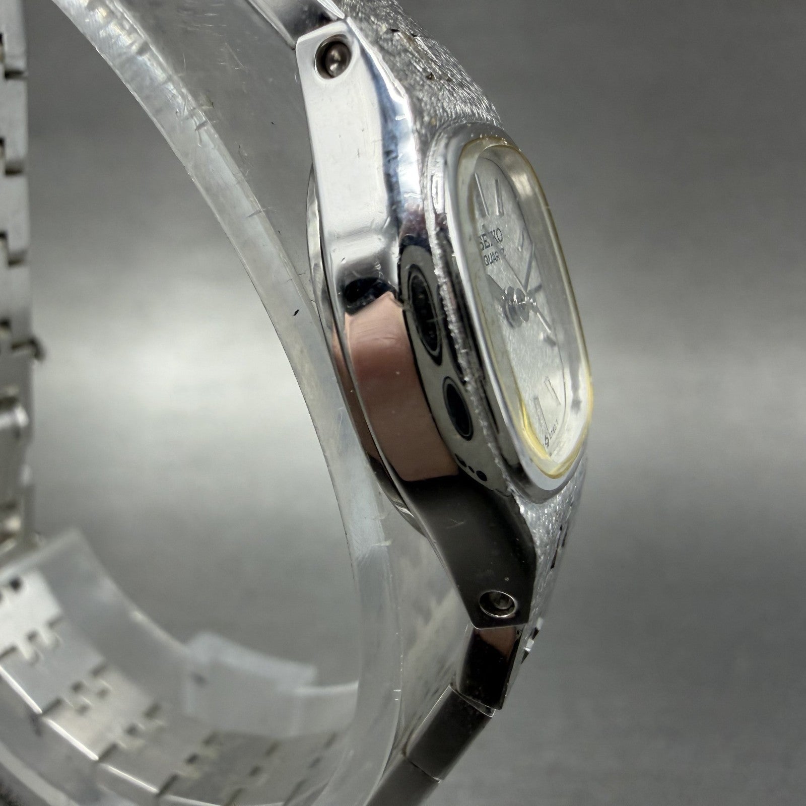 Seiko Watch Women 17mm Silver Dial Silver Tone Oval 7321-5399 New Battery3