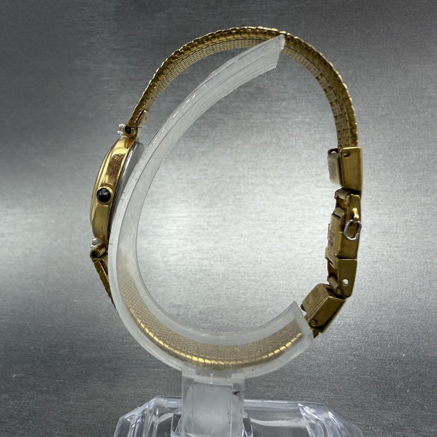 Seiko Watch Women 17mm Gold Dial Gold Tone Diamond Accent Oval 2Y00 New Battery6