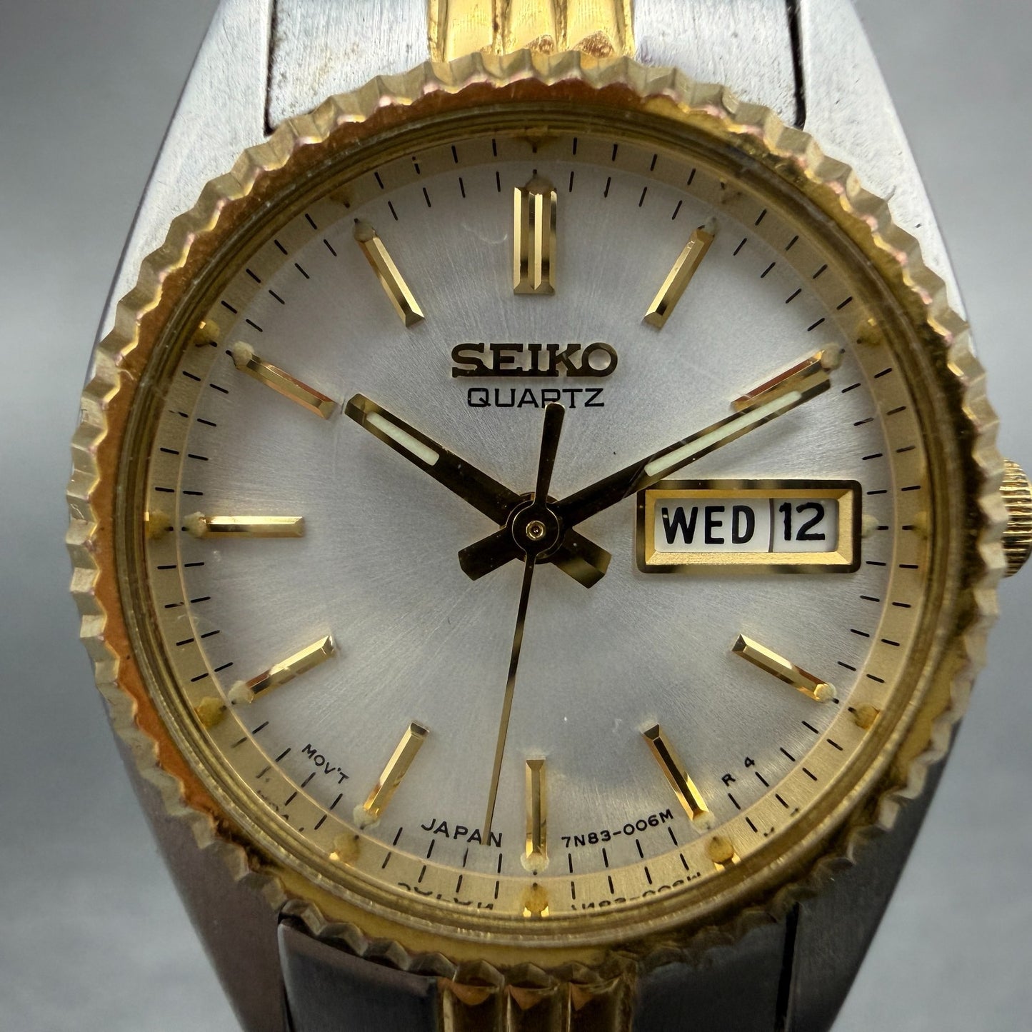 Seiko Watch Women 25mm White Dial Two Tone Daydate Round 7n83-0041 New Batt HJ81