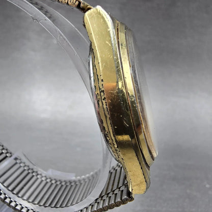 Seiko SQ Watch Men 35mm Silver Dial Gold Tone Daydate Round 8223-8029 PARTS VTGL4
