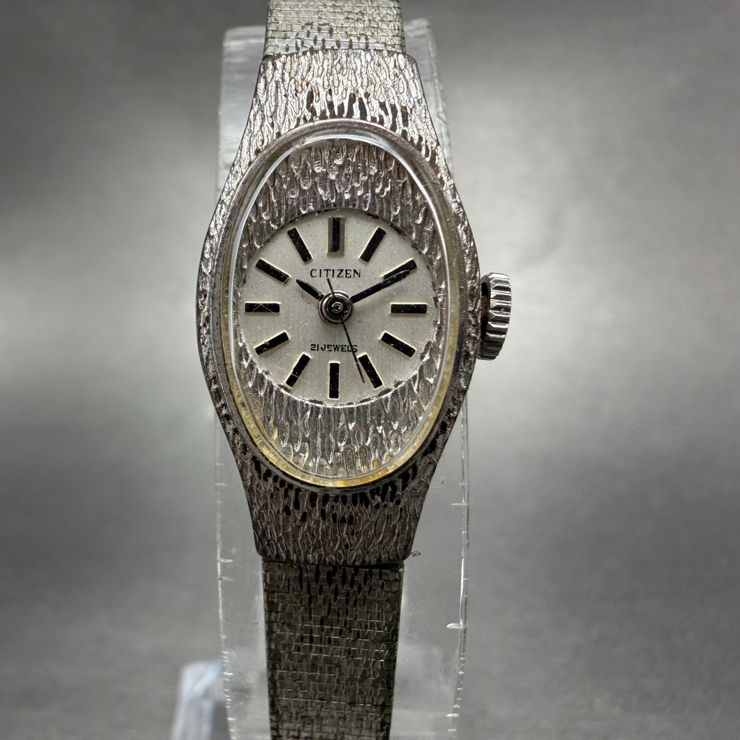 Citizen Watch Women 15mm Silver Dial Silver Toe Oval Manual 4-680758 Runs VTG0