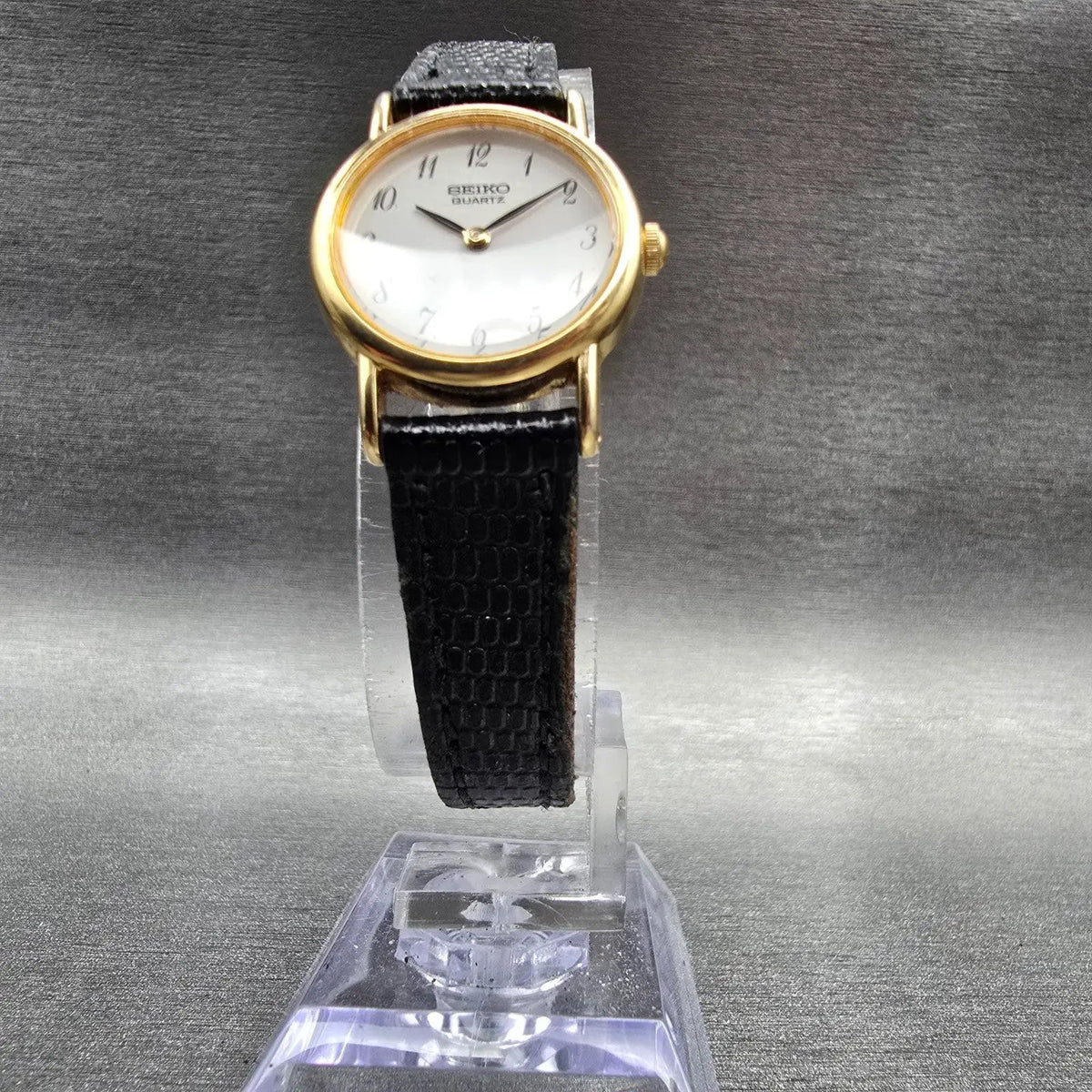 Seiko Watch Women 20mm White Dial Gold Tone Round 2Y00-0A10 New Battery VTG JP235