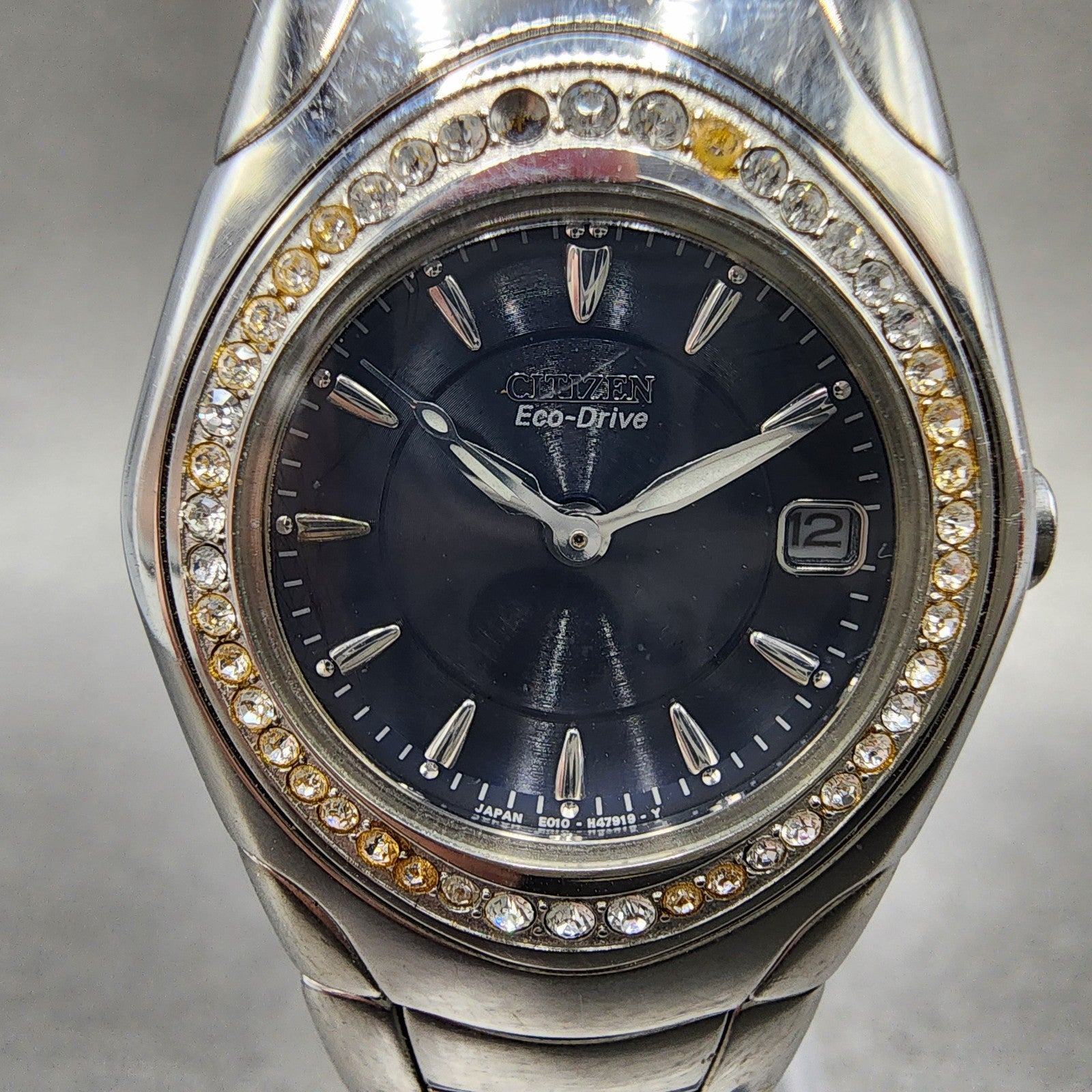 Citizen EcoDrive Watch Women 26mm Blue Dial Silver Tone Date Crystal Bezel Runs1