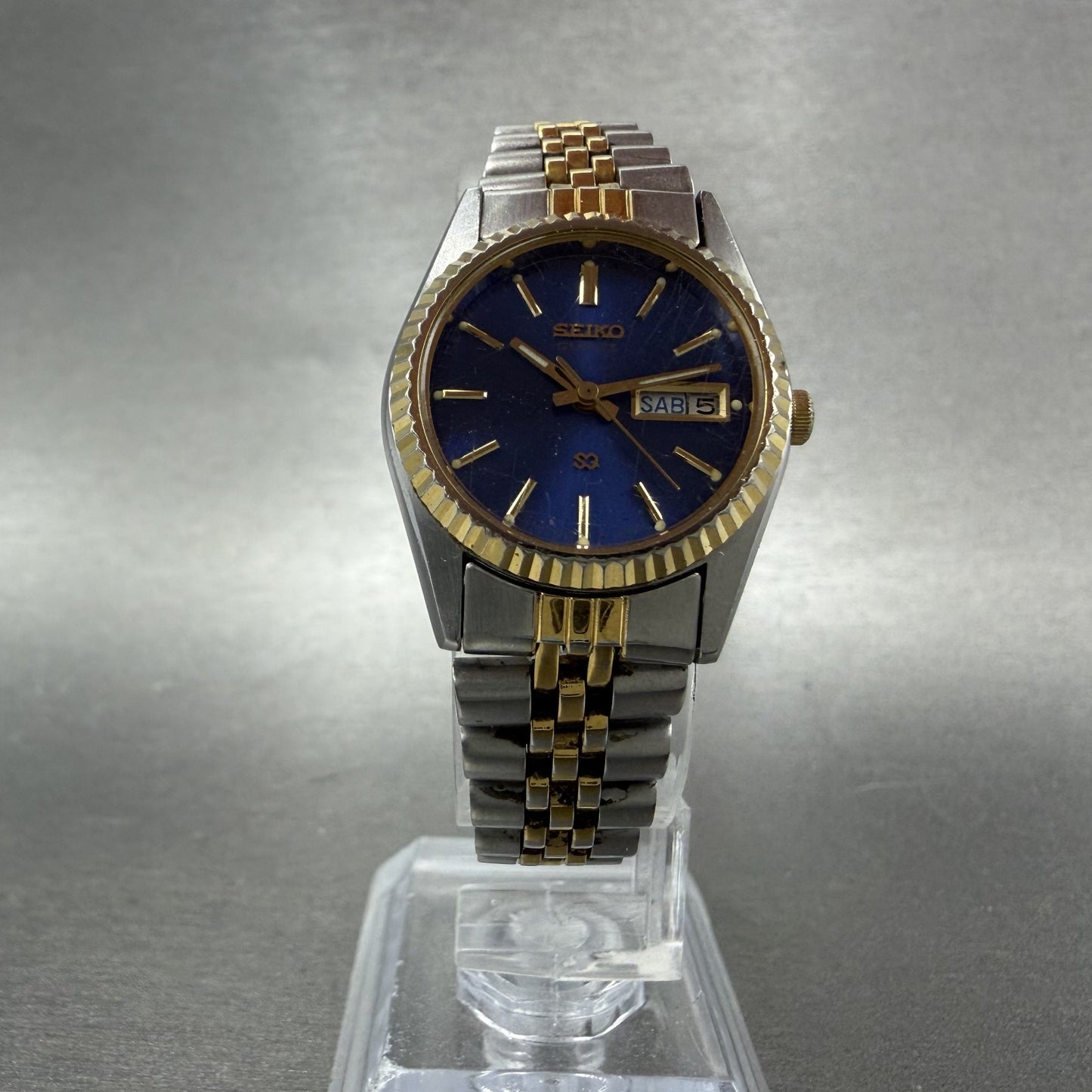 Seiko SQ Watch Women 24mm Blue Dial Two Tone Daydate Round New Battery ABACDAB5