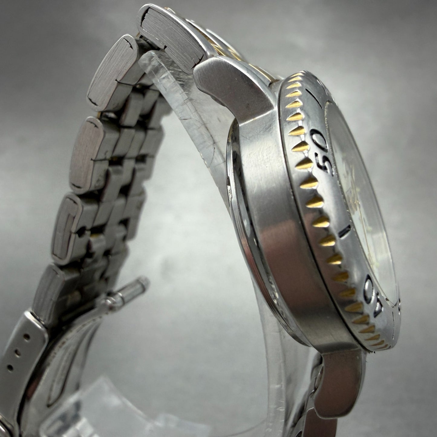 Swiss Military Watch Women 29mm White Dial Two Tone Daydate 091.1410 New Battery3