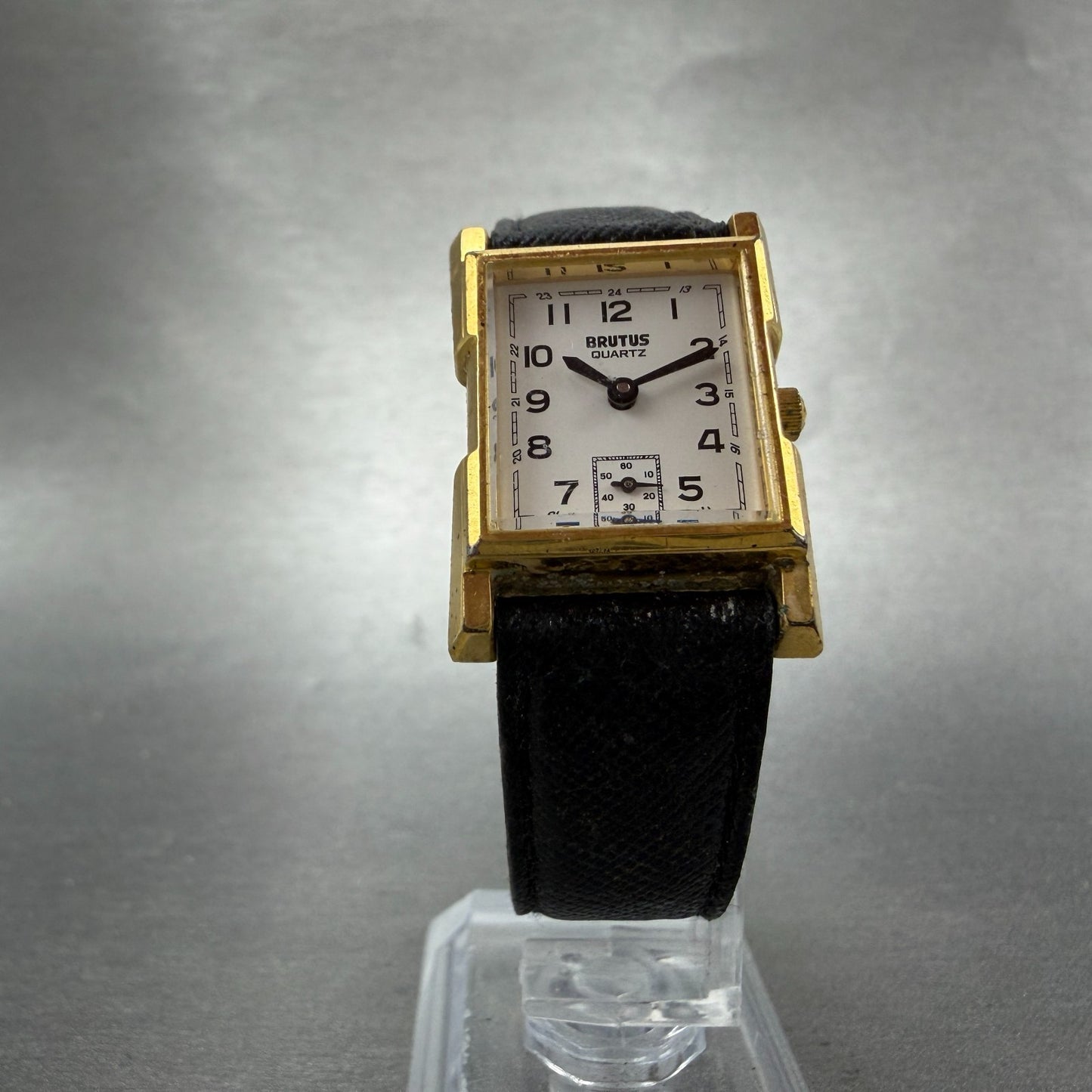 Citizen Vega Brutus Tank Watch Women 20mm White Dial Gold Tone New Battery VTG5