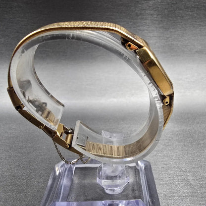 Seiko Watch Women 17mm Black Dial Gold Tone Rectangle 1400-8149 New Battery JP238