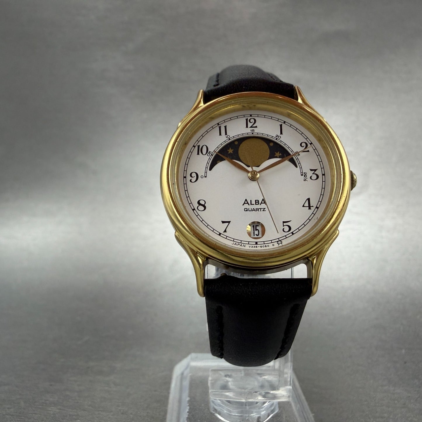 Seiko ALBA Moon Phase Watch Men 31mm White Dial Gold Tone Round New Battery VTG5