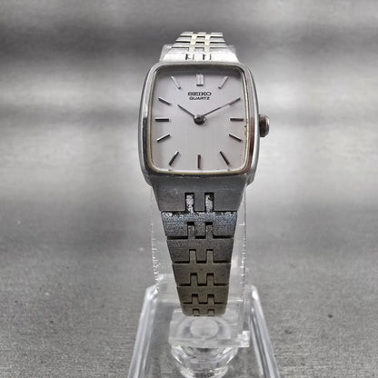 Seiko Watch Women 18mm Silver Dial Silver Tone Rectangle 4700-3019 New Battery5