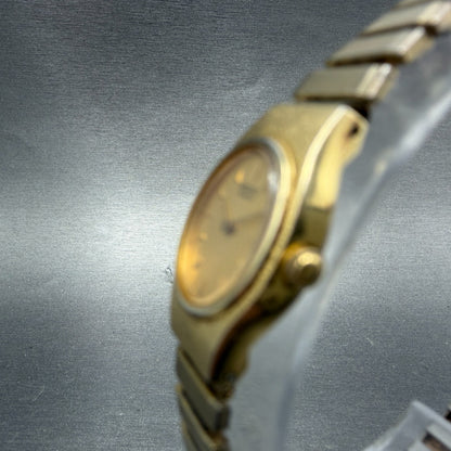 Seiko Watch Women 17mm Champagne Dial Gold Tone Oval 2Y00-5E29 New Battery VTG2