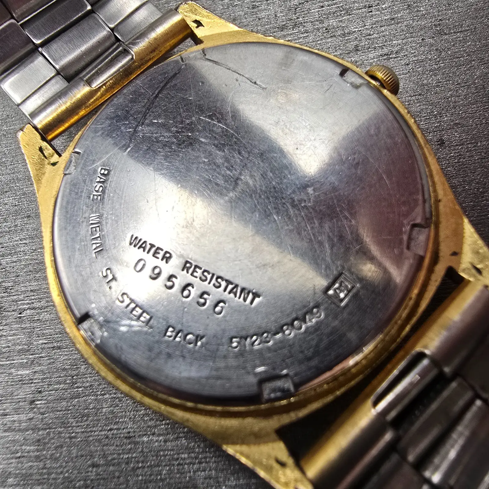 Seiko SQ Watch Men 35mm Gold Dial Gold Tone Daydate Round 5Y23-8029 New Battery10