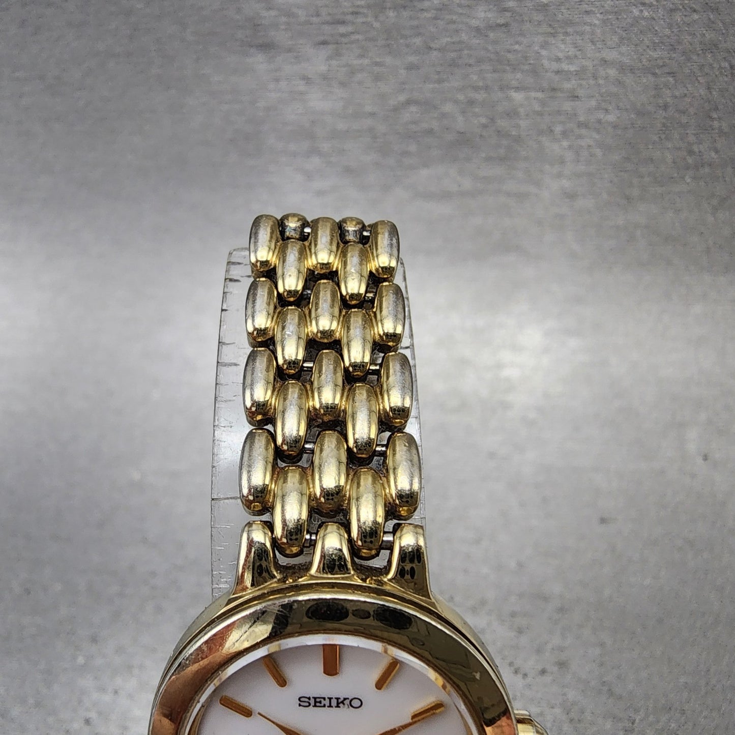 Seiko Solar Watch Women 24mm White Dial Gold Tone Round V1140AE0 Runs4
