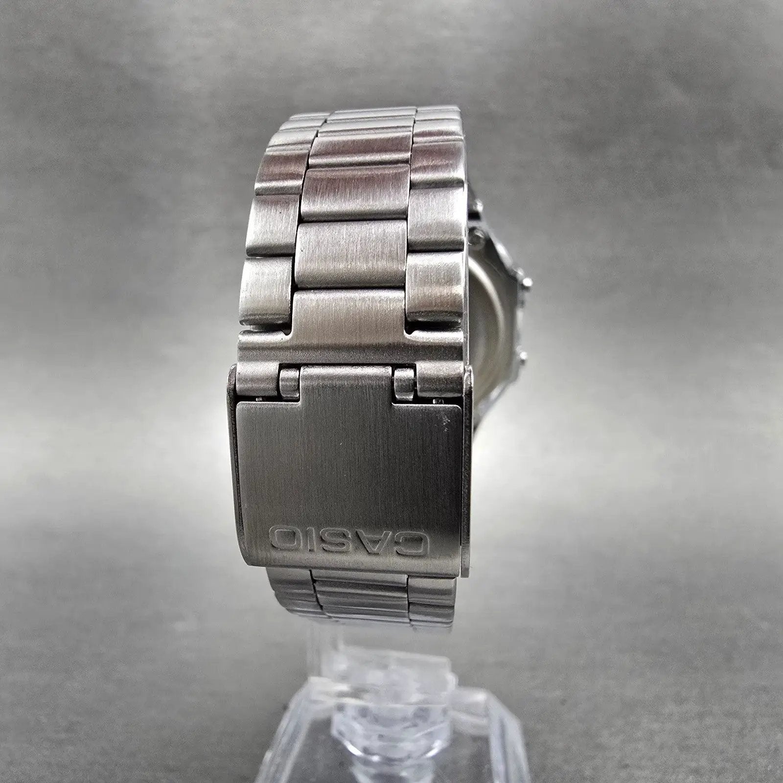 Casio A168 Illuminator Watch Men 36mm Digital Steel Alarm Chronograph New Batt J9