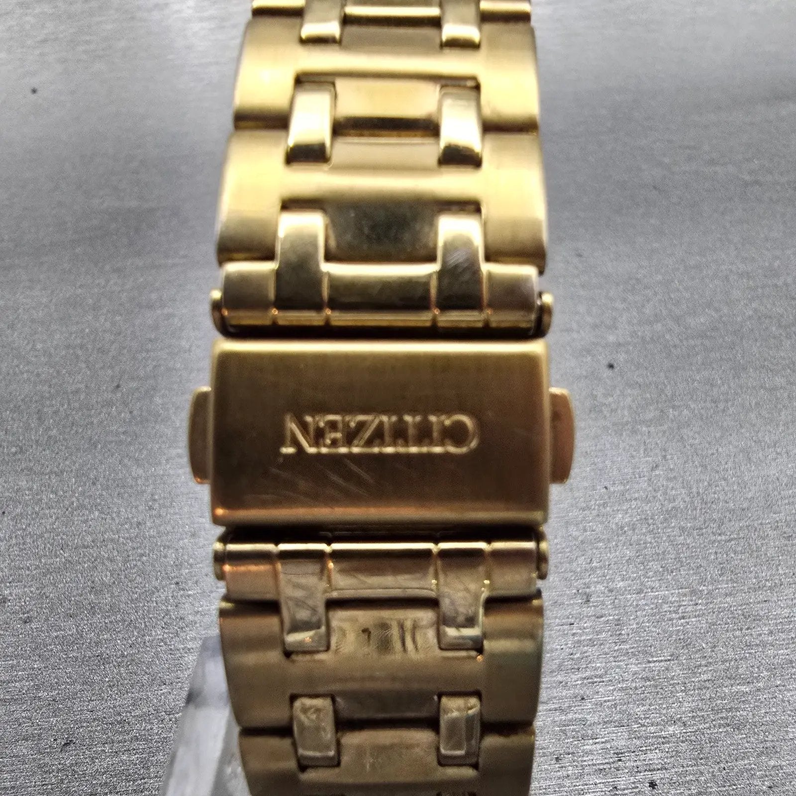 Citizen Watch Men 25mm Gold Dial Gold Tone Daydate Rectangle 1002-S99299 New Bat7