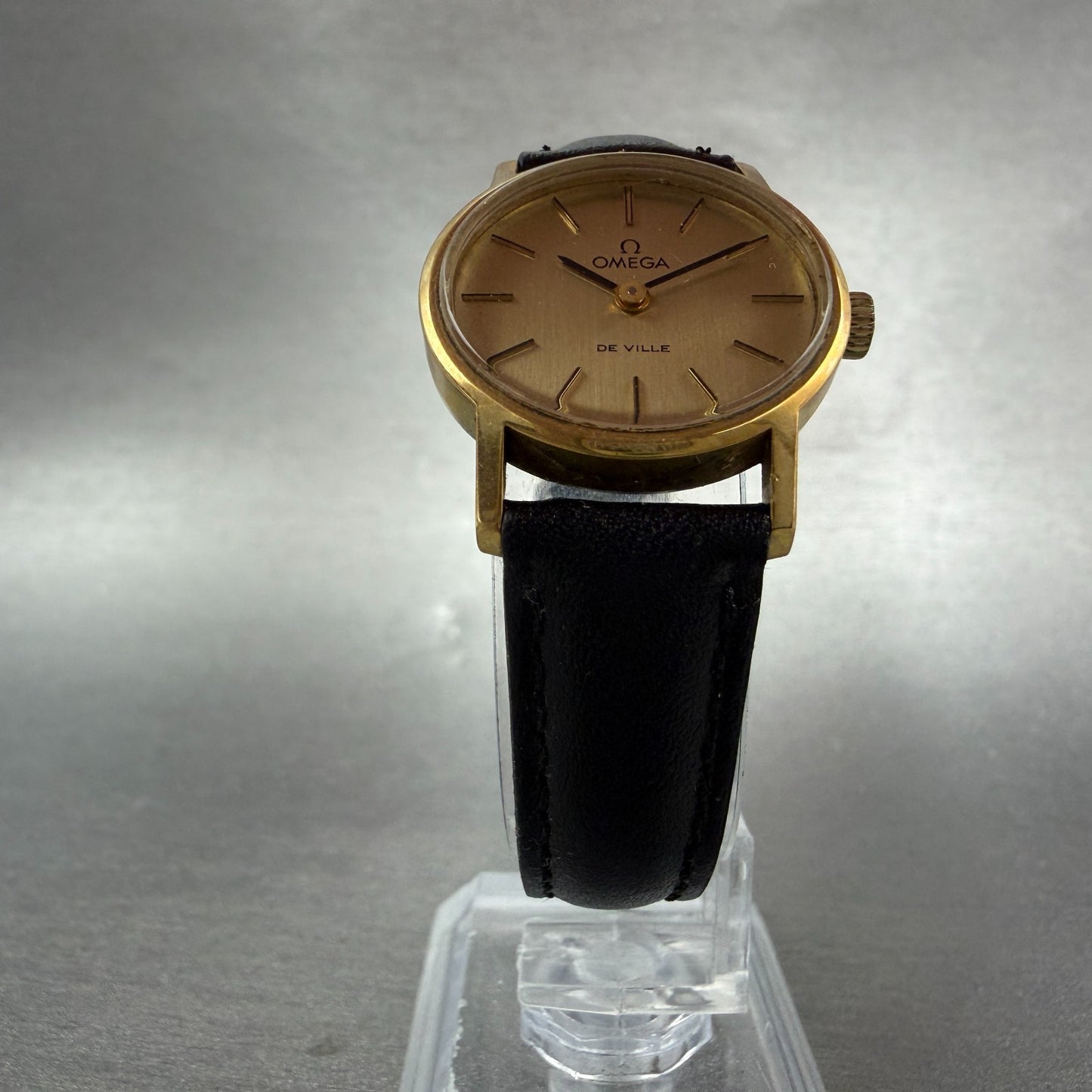 Omega De Ville Watch Women 25mm Gold Dial Gold Plated Manual Wind Runs 511.05085