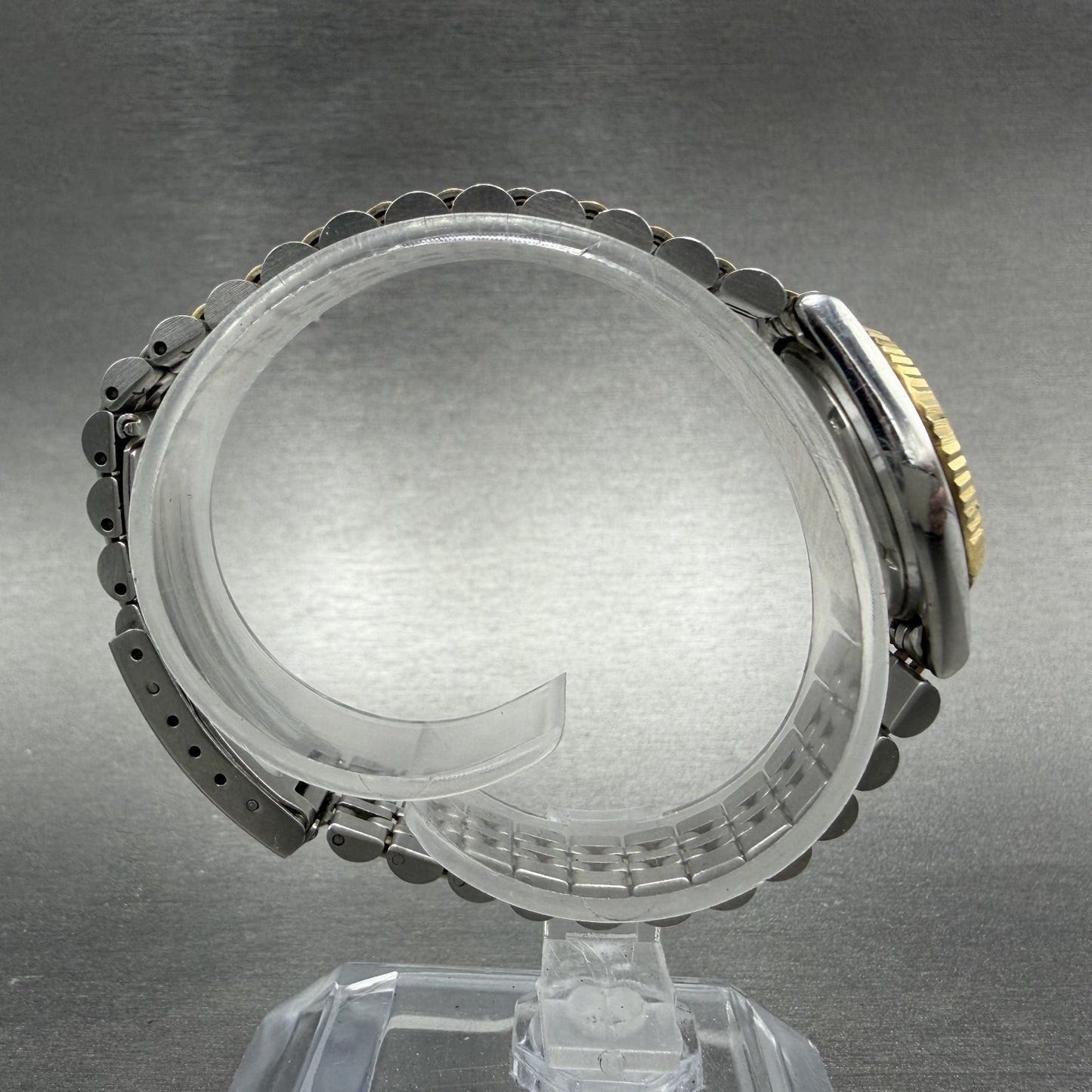 Seiko SQ Watch Women 24mm Gold Dial Two Tone Daydate 24mm Round New Battery ID9A8