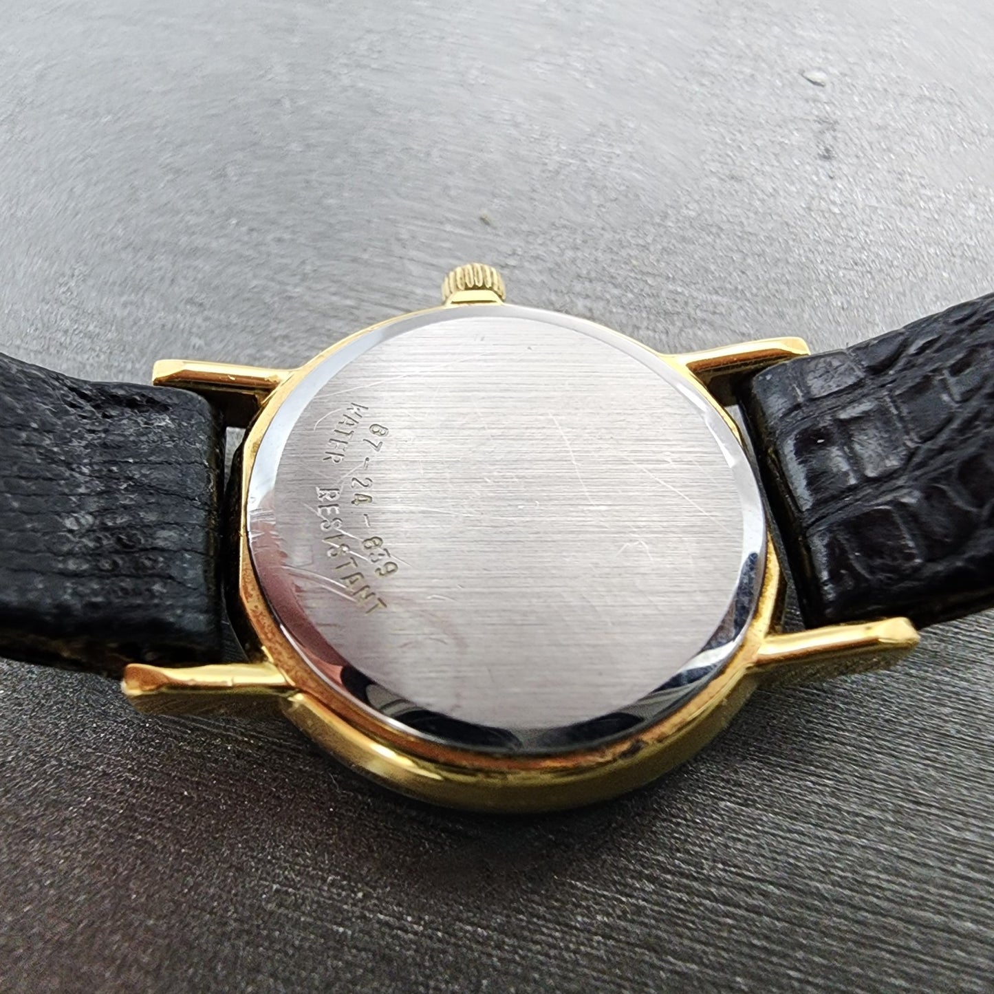 Movado Watch Women 21mm Gold Dial Gold Tone Round 8724839 New Battery9