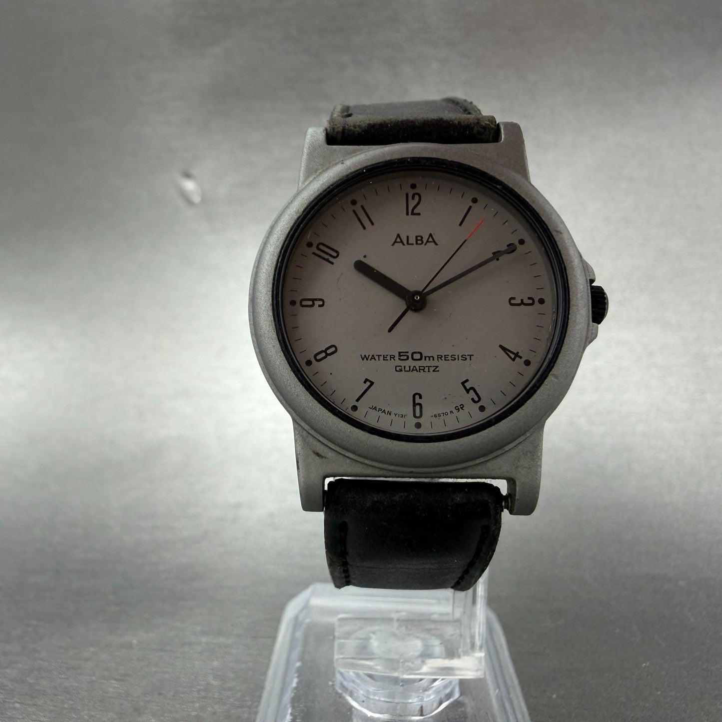 Seiko ALBA Watch Women 30mm Gray Dial Gray Tone Round Y131-6100 New Battery5