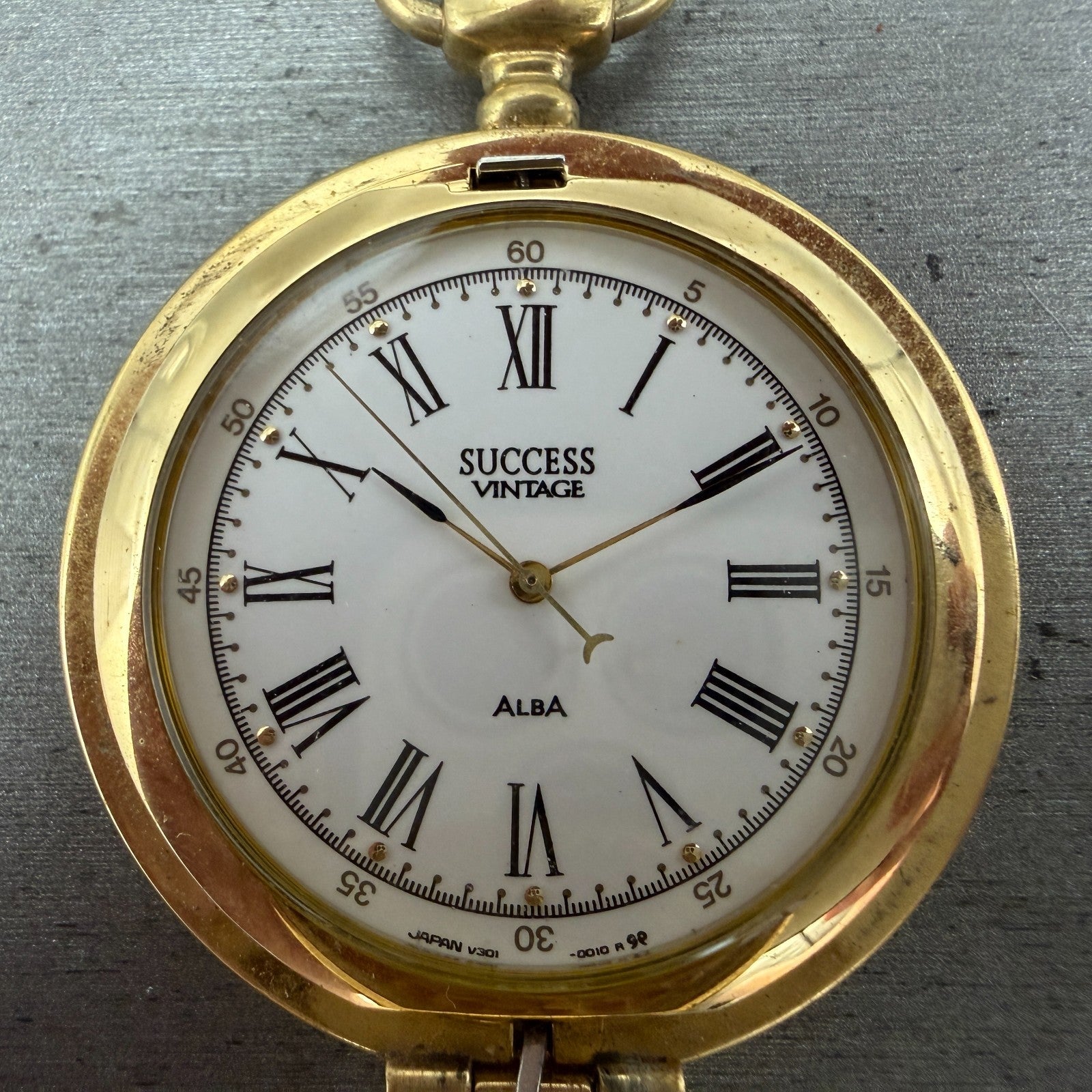 Seiko Alba Success Pocket Watch Men 42mm White Dial Gold Tone V301-0010 New Batt1