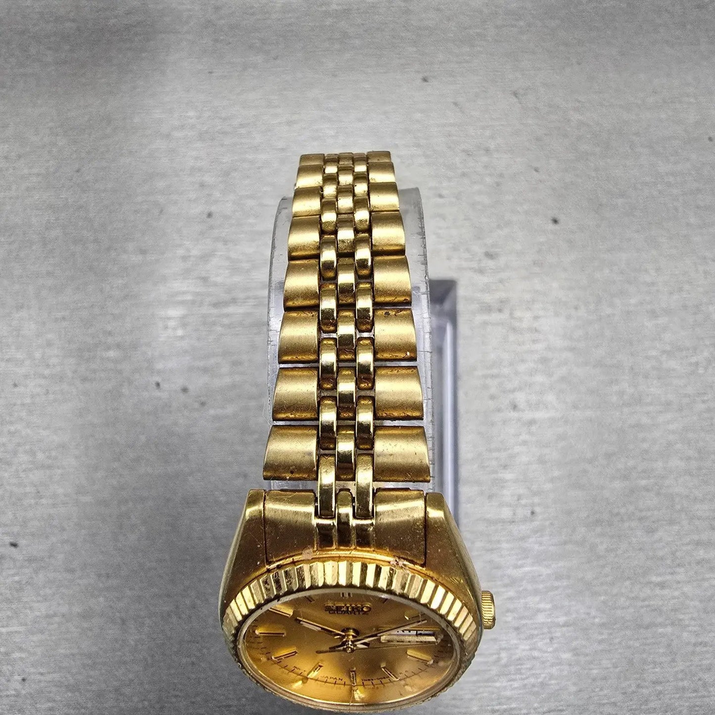 Seiko Watch Women 24mm Gold Dial Gold Tone Daydate Round 7N83-0041 New Battery4