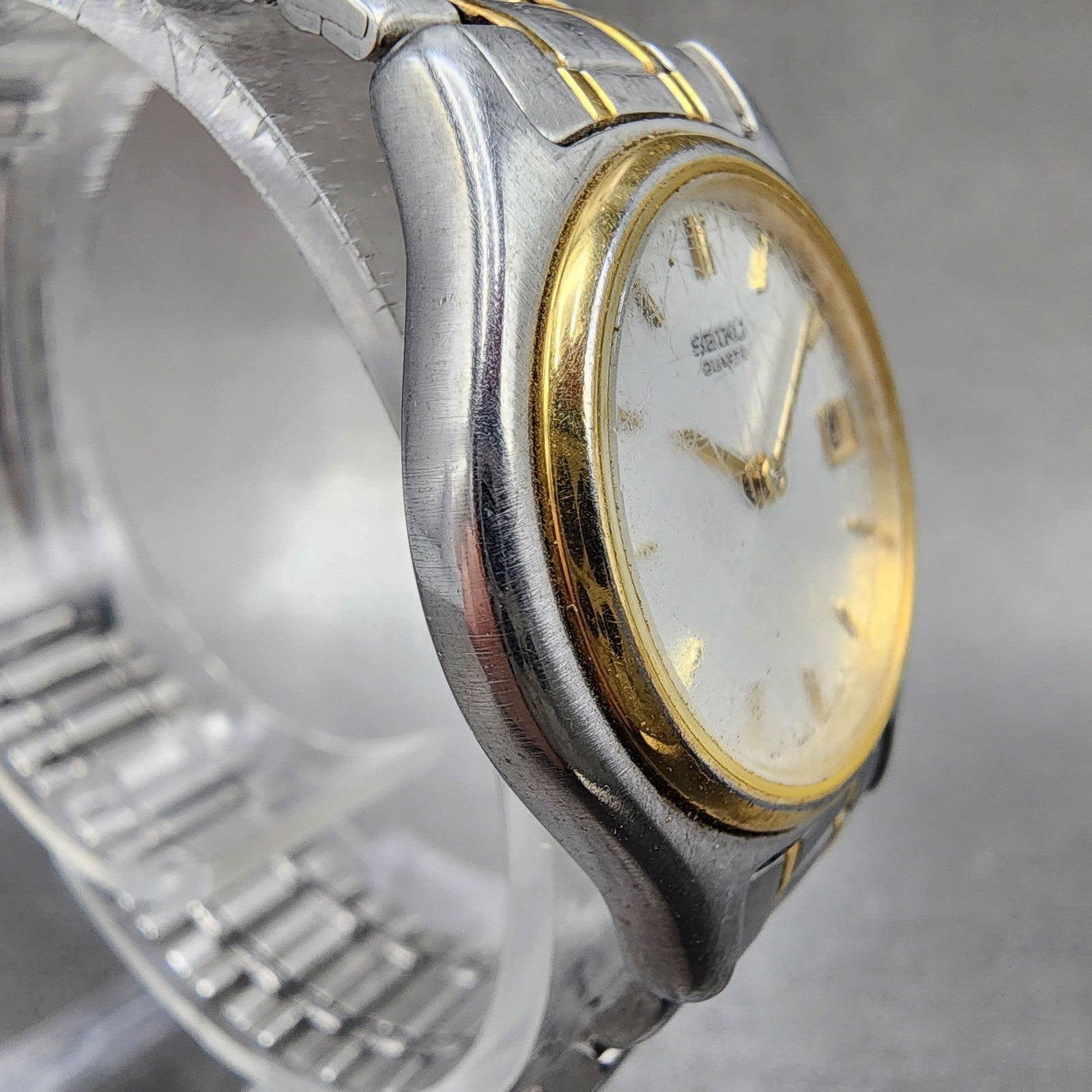 Seiko Watch Women 26mm White Dial Two Tone Date Round 7n890021 New Battery3