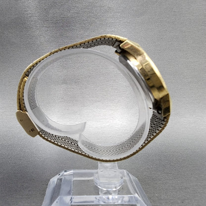 Wittnauer Watch Men 32mm Gold Dial Gold Tone Round Bracelet New Battery9