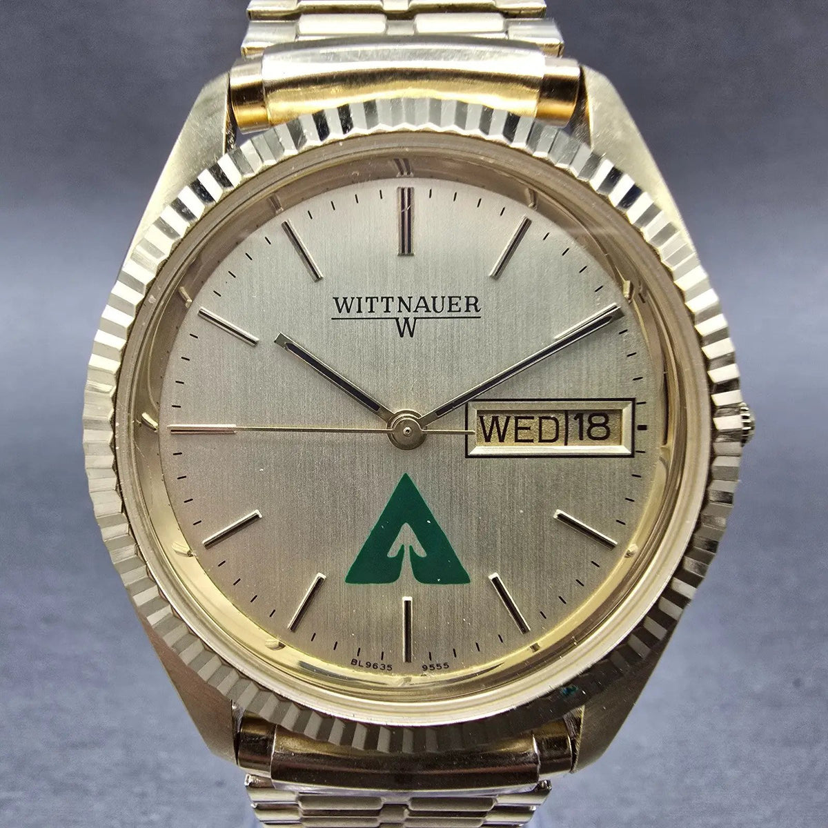 Wittnauer President Watch Men 35mm Gold Dial Gold Tone Daydate Round 9555 PARTS0
