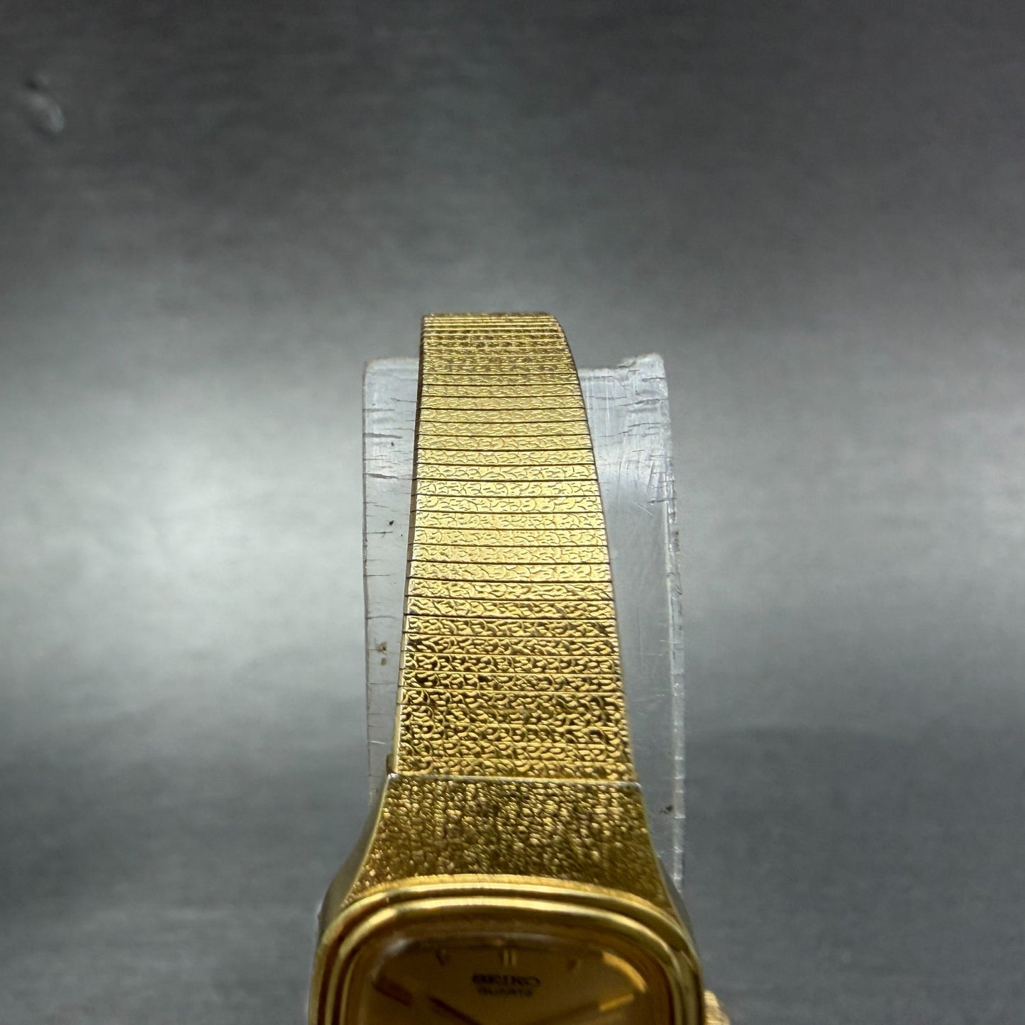 Seiko Watch Women 16mm Champagne Dial Gold Tone Square 2C20-5770 New Battery4