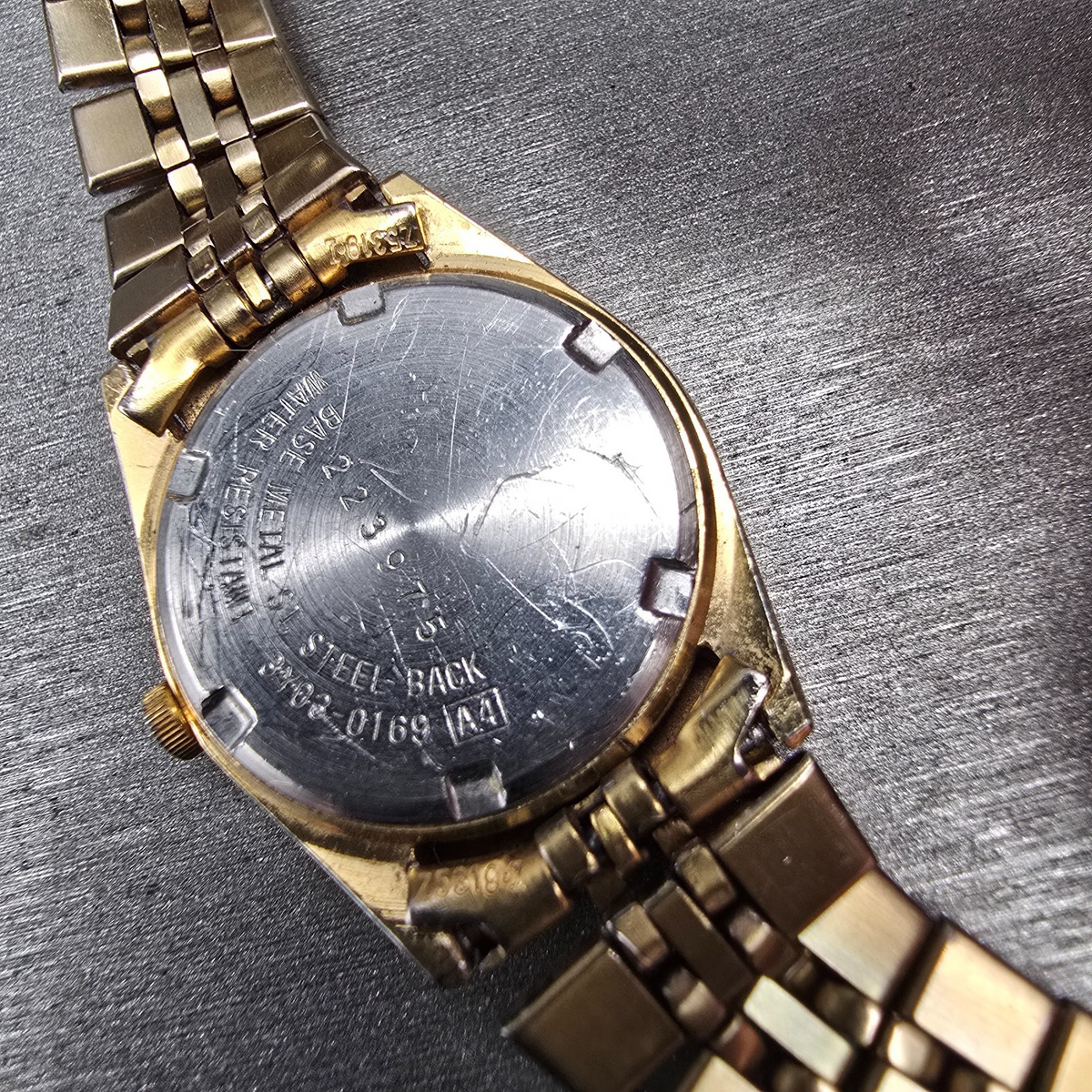 Seiko SQ Watch Women 24mm Black Dial Gold Tone Daydate Round 3Y03-0169 NewBat JP10
